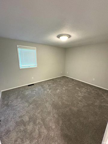 1515 Lofton Way, Fort Wayne, IN 46815