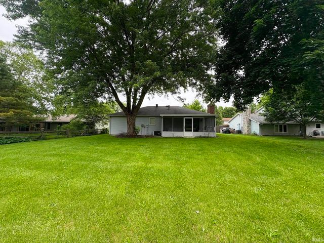 1515 Lofton Way, Fort Wayne, IN 46815