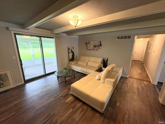 1515 Lofton Way, Fort Wayne, IN 46815