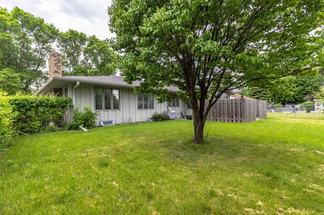 501 23rd Avenue S, Fargo, ND 58103