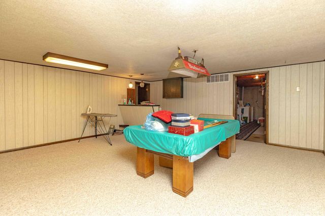 501 23rd Avenue S, Fargo, ND 58103