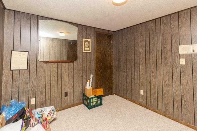 501 23rd Avenue S, Fargo, ND 58103