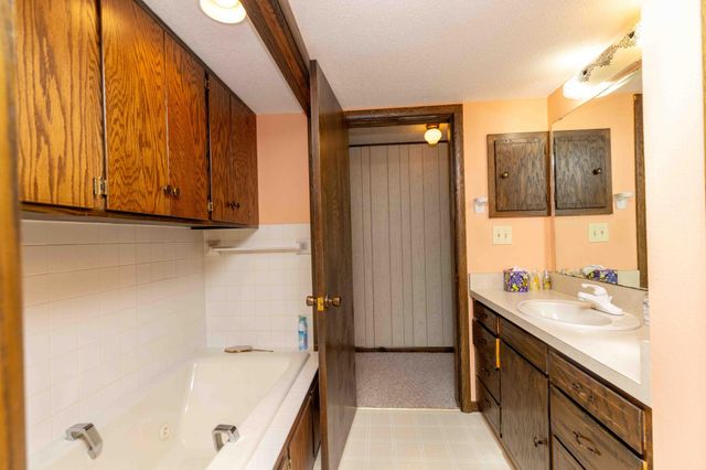 501 23rd Avenue S, Fargo, ND 58103