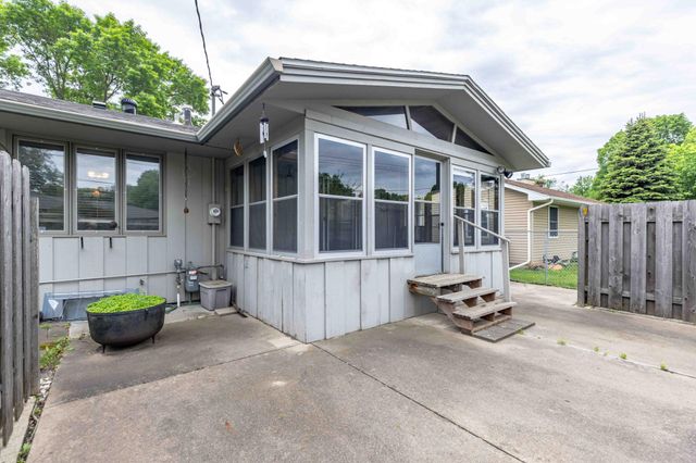 501 23rd Avenue S, Fargo, ND 58103