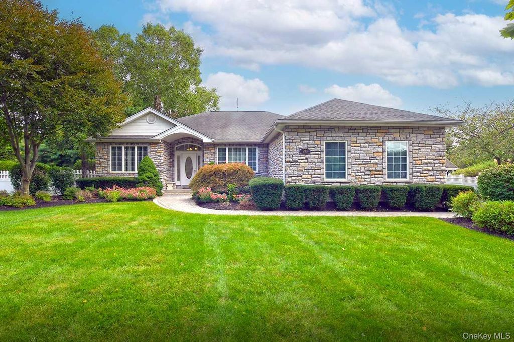 299 Pine Acre Boulevard, Dix Hills, NY 11746 — photo 2