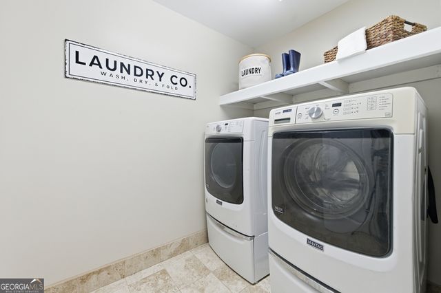 107 Oakbrook Lane, Douglasville, GA 30134