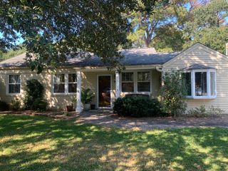 734 Powhatan Avenue, Mount Pleasant, SC 29464