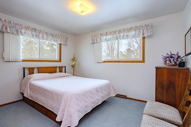 4620 STERNBERG AVENUE, Weston, WI 54476