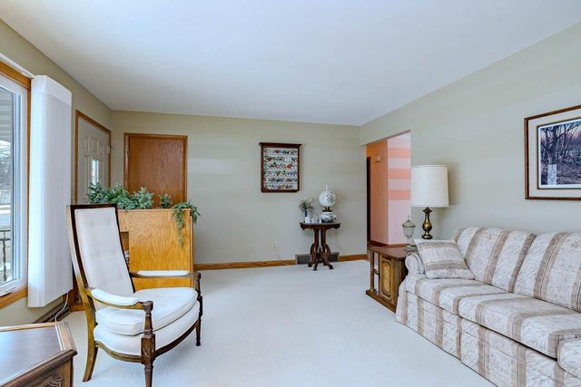 4620 STERNBERG AVENUE, Weston, WI 54476