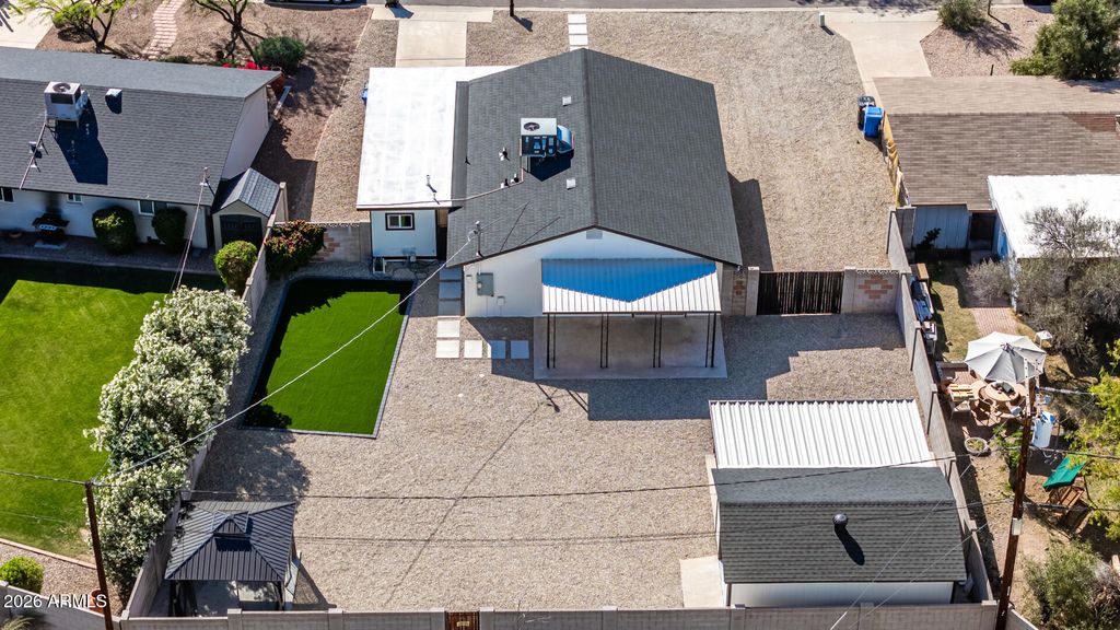 Image 46 of property listing at 7323 N 16TH Place, Phoenix, AZ 85020