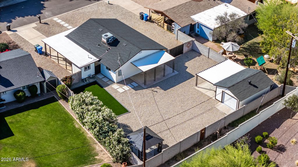 Image 47 of property listing at 7323 N 16TH Place, Phoenix, AZ 85020