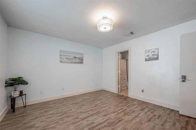 9511 Farrell Drive, Houston, TX 77070