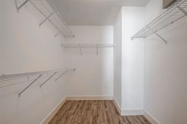 9511 Farrell Drive, Houston, TX 77070