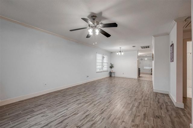 9511 Farrell Drive, Houston, TX 77070