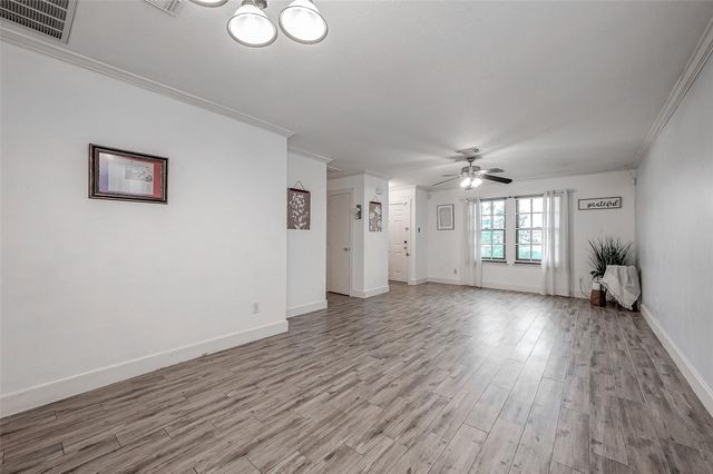 9511 Farrell Drive, Houston, TX 77070