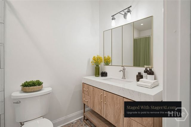 304 W Jones Street, Savannah, GA 31401