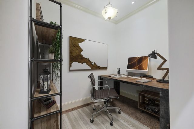 2510 Travis Street 202, Houston, TX 77006