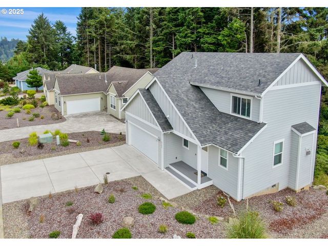 4153 Se INLET Ave, Lincoln City, OR 97367
