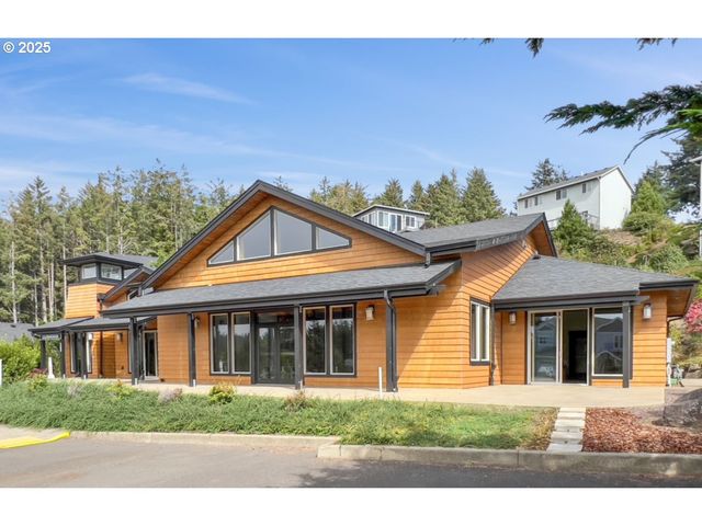 4153 Se INLET Ave, Lincoln City, OR 97367