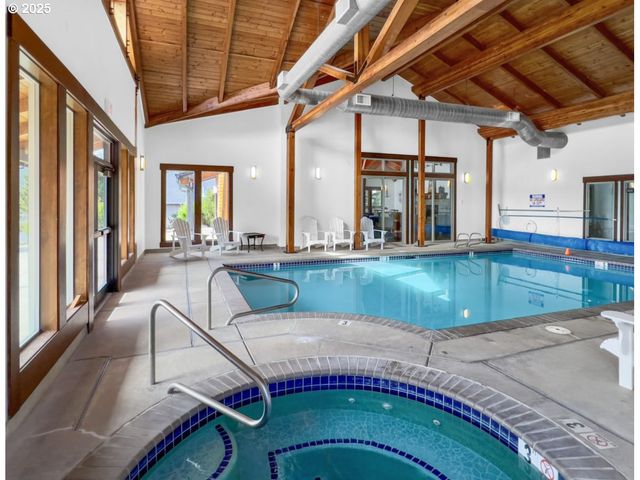 4153 Se INLET Ave, Lincoln City, OR 97367