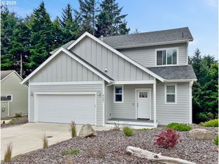 4153 Se INLET Ave, Lincoln City, OR 97367