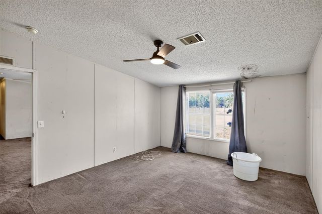 41933 PINE VALLEY DRIVE, Paisley, FL 32767