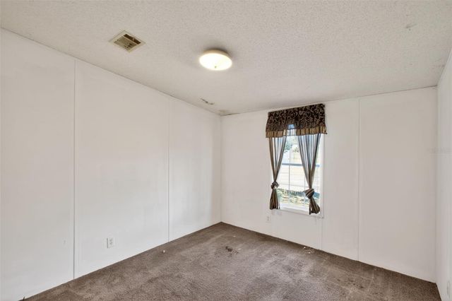 41933 PINE VALLEY DRIVE, Paisley, FL 32767