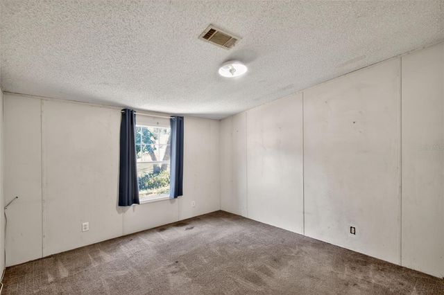 41933 PINE VALLEY DRIVE, Paisley, FL 32767