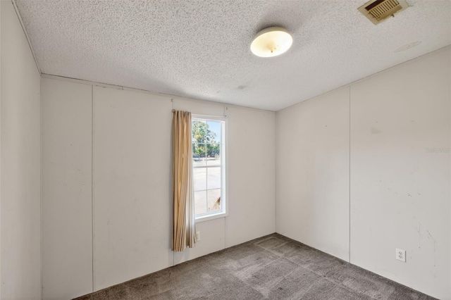 41933 PINE VALLEY DRIVE, Paisley, FL 32767