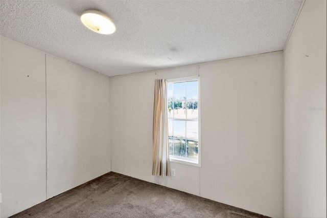 41933 PINE VALLEY DRIVE, Paisley, FL 32767