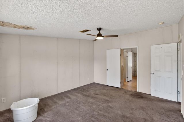 41933 PINE VALLEY DRIVE, Paisley, FL 32767