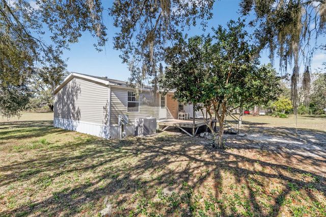 41933 PINE VALLEY DRIVE, Paisley, FL 32767