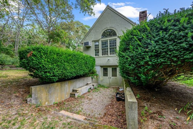 6 Viking Ln, Sandwich, MA 02563
