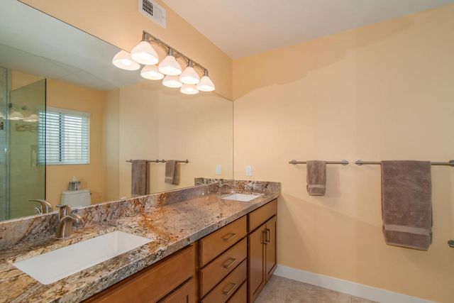 48275 Racquet Lane, Palm Desert, CA 92260