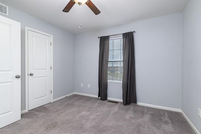 6983 141st Street, Basehor, KS 66007