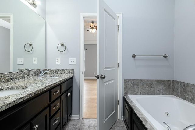 6983 141st Street, Basehor, KS 66007