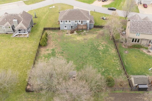 6983 141st Street, Basehor, KS 66007