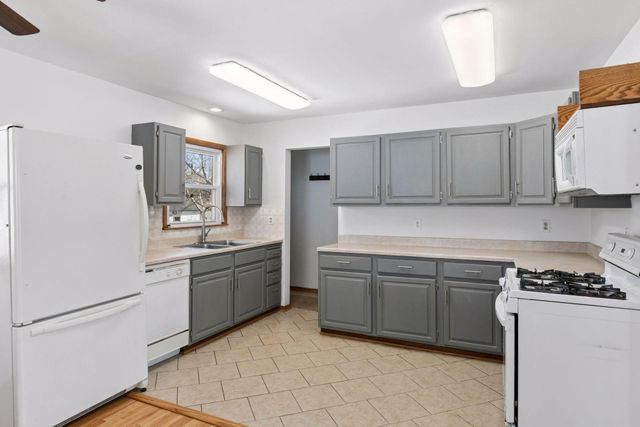 3610 Thomas Avenue N, Minneapolis, MN 55412