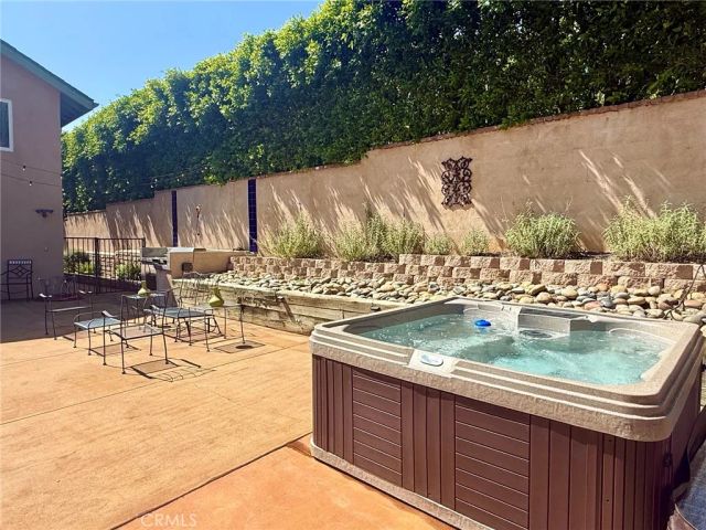 9824 Baden Avenue, Chatsworth, CA 91311