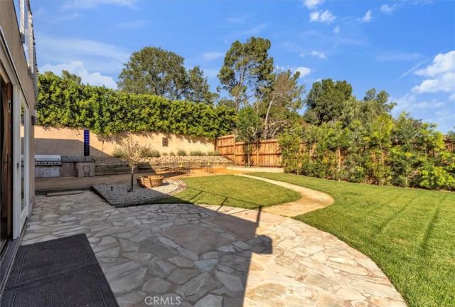9824 Baden Avenue, Chatsworth, CA 91311