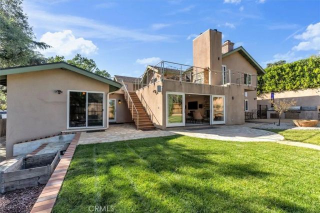 9824 Baden Avenue, Chatsworth, CA 91311