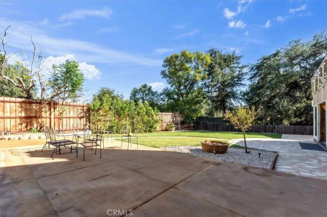 9824 Baden Avenue, Chatsworth, CA 91311