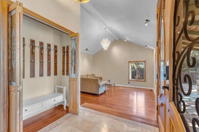9824 Baden Avenue, Chatsworth, CA 91311