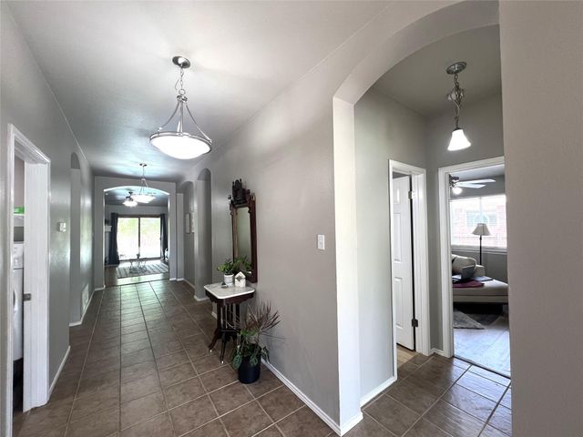 404 Patton CV, Bastrop, TX 78602