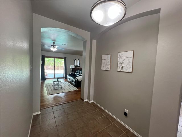 404 Patton CV, Bastrop, TX 78602