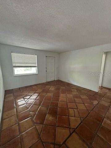 2120 E WASHINGTON STREET, Orlando, FL 32803