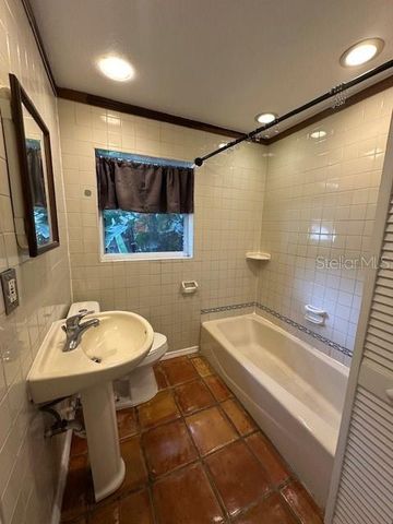 2120 E WASHINGTON STREET, Orlando, FL 32803