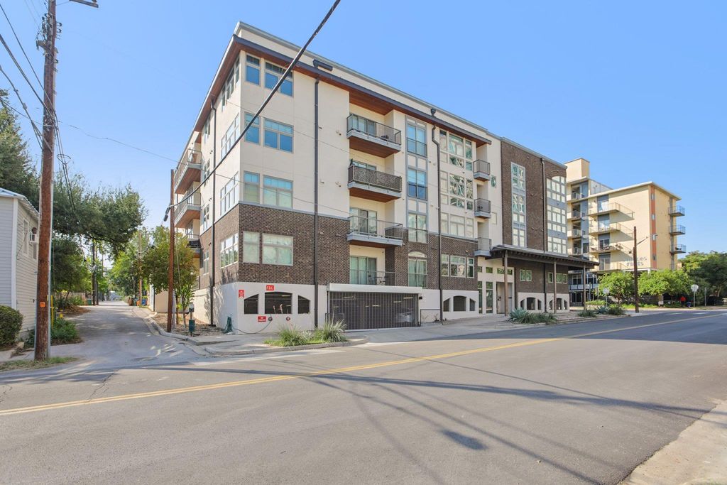 908 Nueces ST 28, Austin, TX 78701