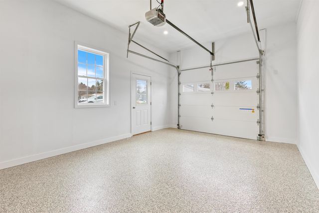 319 Salmon Avenue, Portsmouth, NH 03801
