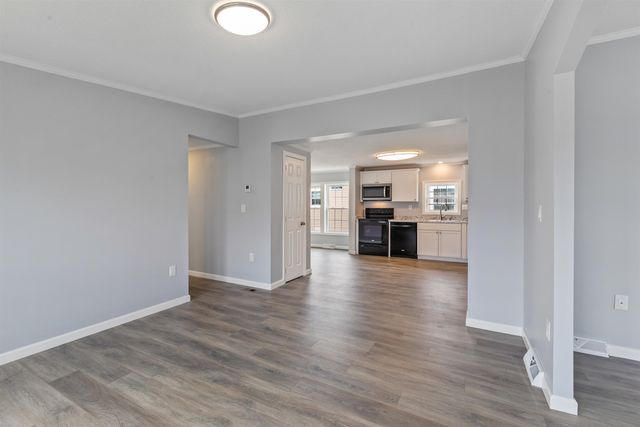319 Salmon Avenue, Portsmouth, NH 03801
